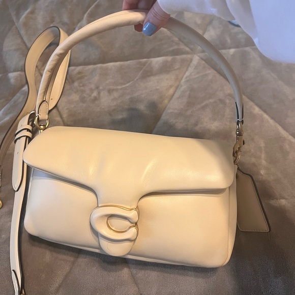 Coach pillow tabby 26 - Picture 4 of 8